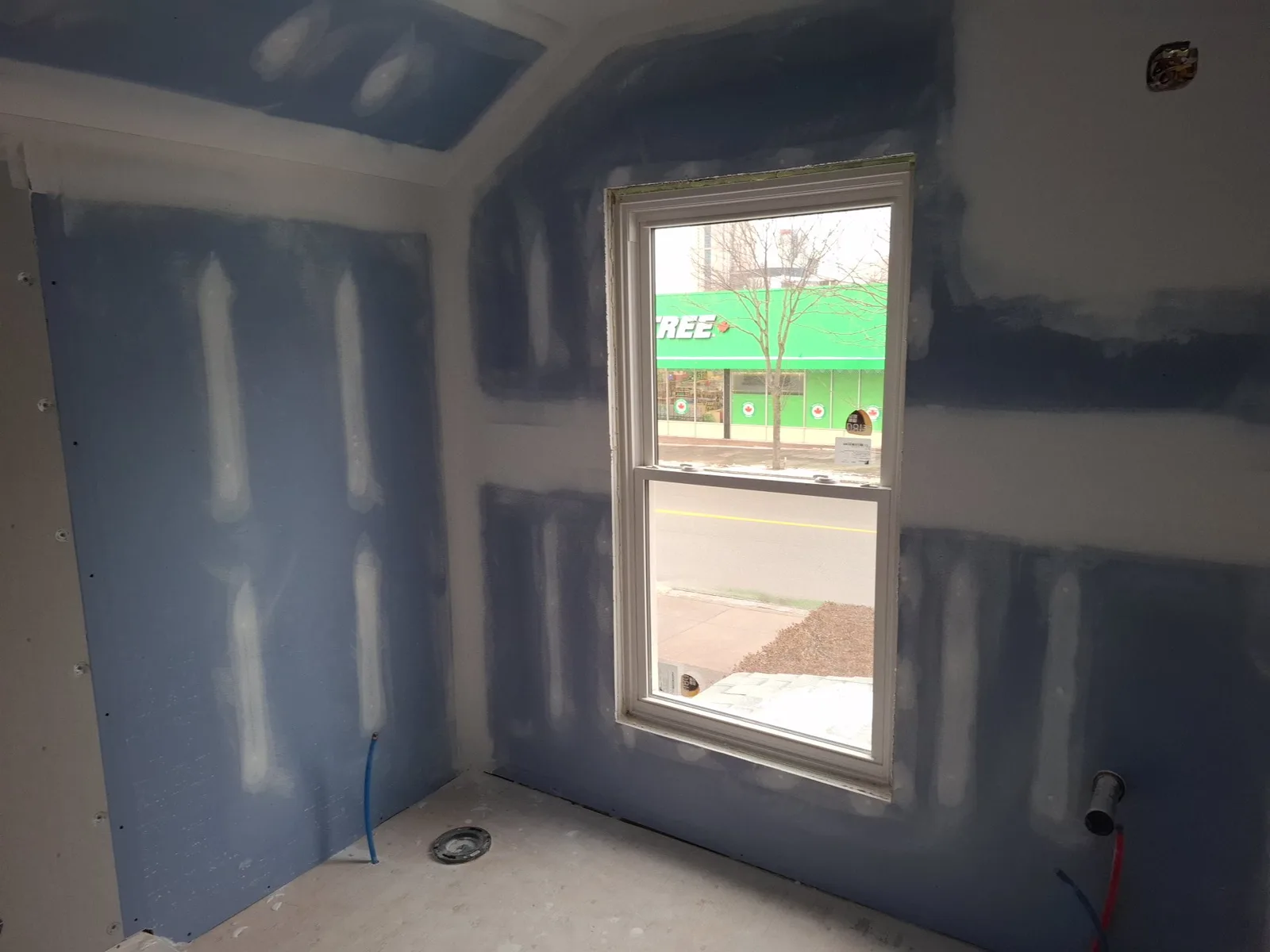 Bedroom bathroom renovation — before condition